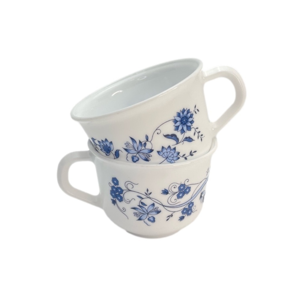 2 Vintage Arcopal France Coffee Mug Tea Cups Blue Onion Pattern Milk Glass